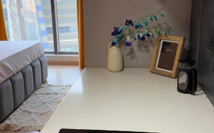 Modern Studio in Galaxy Blue Sapphire Mall, Noida