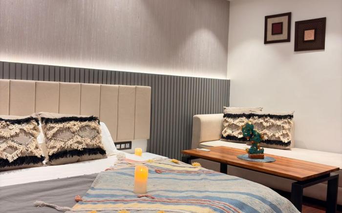 Luxury Studio Retreat for Couples | Independent