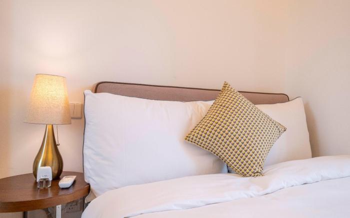 Tyms Xujiahui Premium 2BR APT Metro