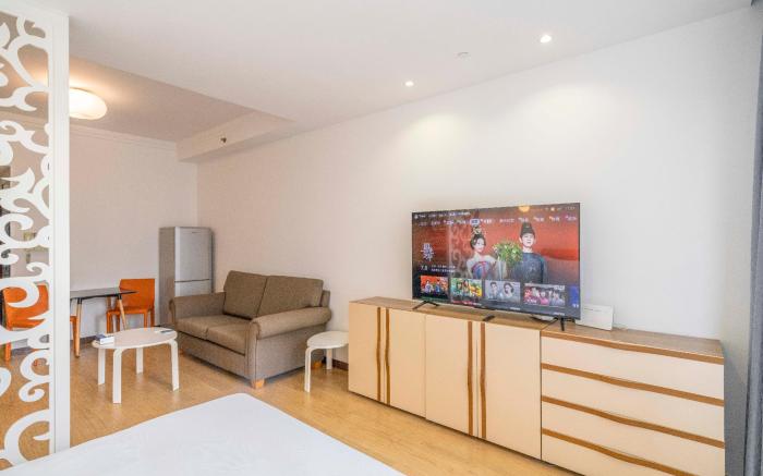 Tyms Elegant 1BR APT Xujiahui Jiahui International