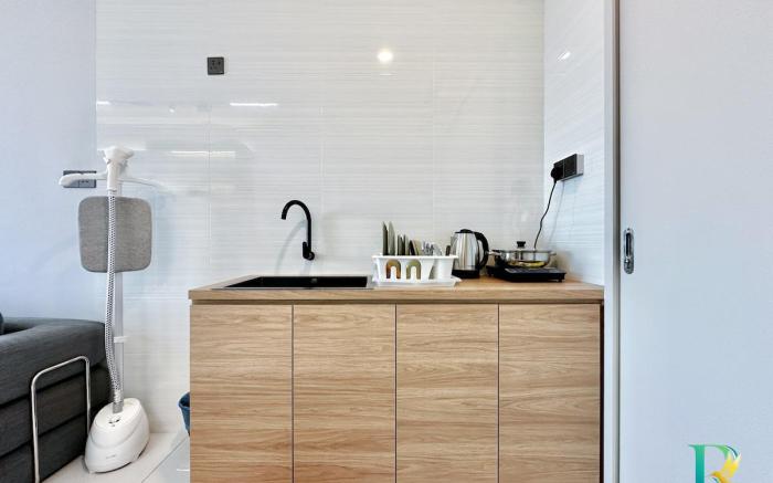 Sky Tree. Spire Suite @2BR 4Pax by RR JBcity