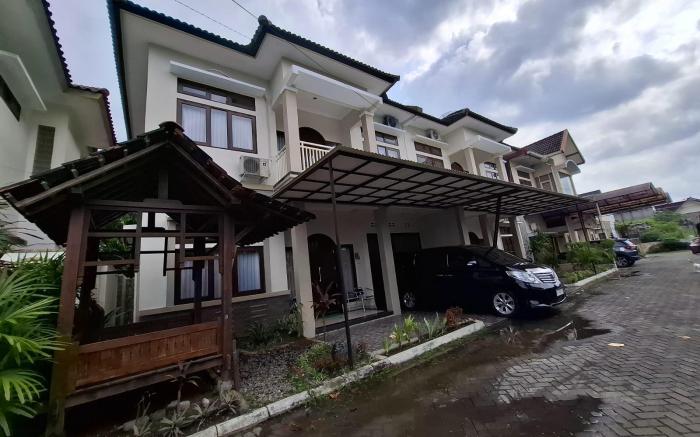 The Jambon Residence