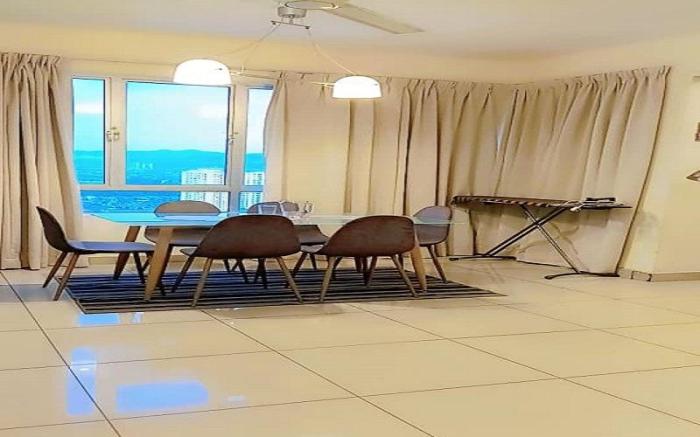 PV21 Luxe Comfort 3 Bedroom Modern Homestay