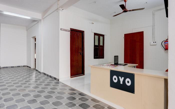 Hotel O Eswar Grand Palace Perungudi