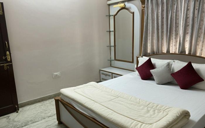 Maruti Group of Hotels - HomeStay 