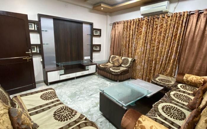 Maruti Group of Hotels - HomeStay 