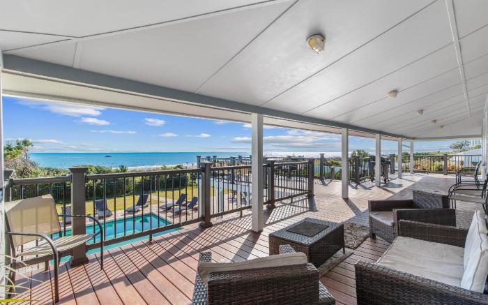 Oceanfront 6 Bedroom w/ Private Pool/Spa/Yard/Deck