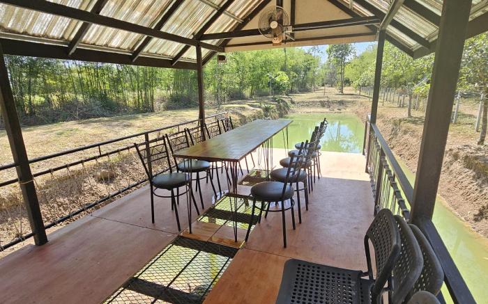 ตัวเอ้ แคมปิ้ง