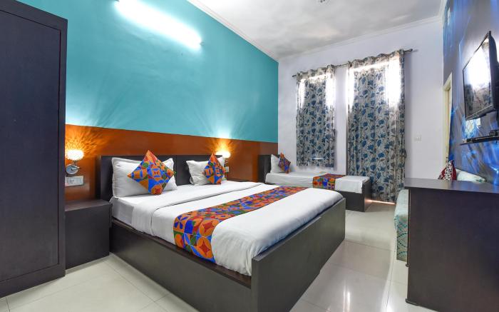 FabHotel Green Vista Malviya Nagar