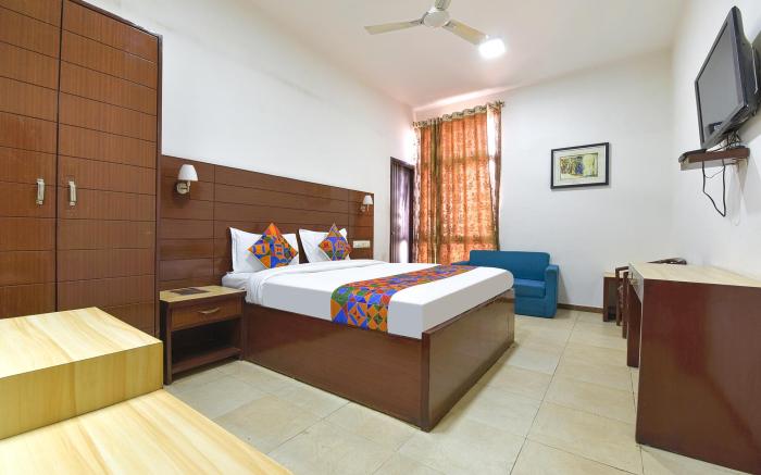 FabHotel Jaipur Casa