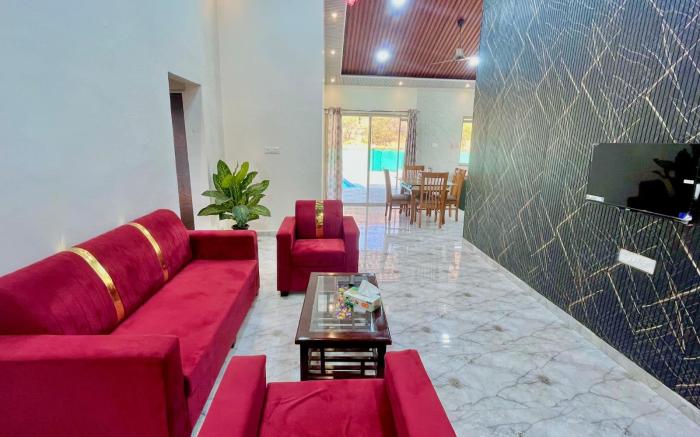 Vacation farmhouse lonavala 3bhk swimming pool