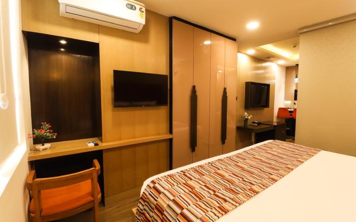 AR Suites Sohna Road