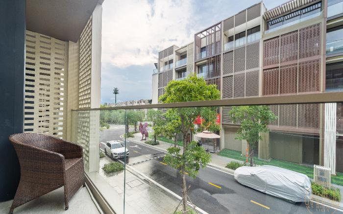 T&T Home in Global City