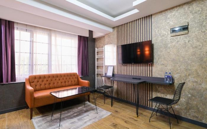 Sleek & Sunny Studio in Maltepe