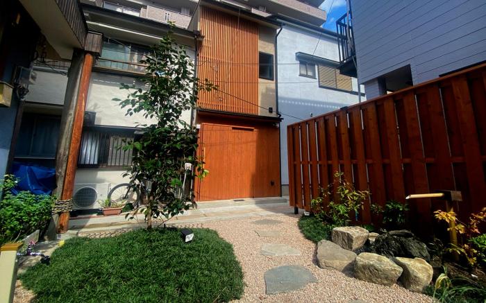 Kobe / MAX4ppl / 神戸/ 三宮から車で10分 / 日本庭園のあるタイニーハウスの宿