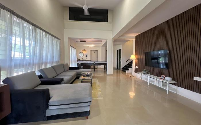 6bhk Villa with Pool & Jacuzzi near Lonavala
