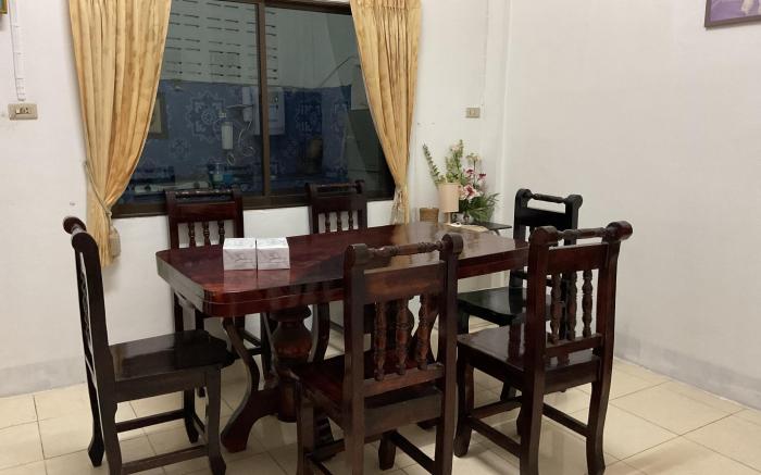 Tanut 's together stay