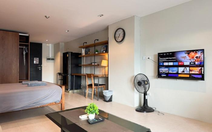 Central 1BR 50sqm｜BTS Walk｜Food & Night Market