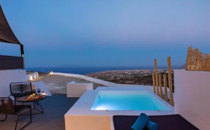 Lackos Luxury Suites