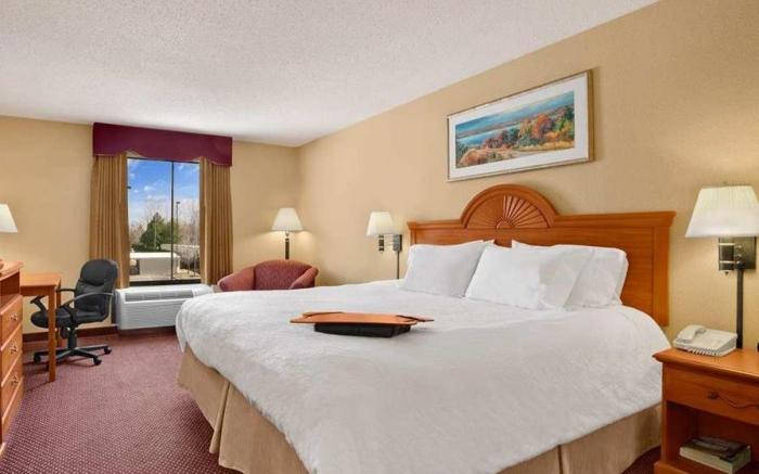 Hampton Inn & Suites Detroit/Sterling Heights