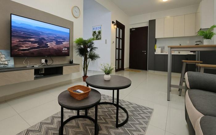 Danga Bay Relaxing Tropical Stay 2BR 4Pax Balcony