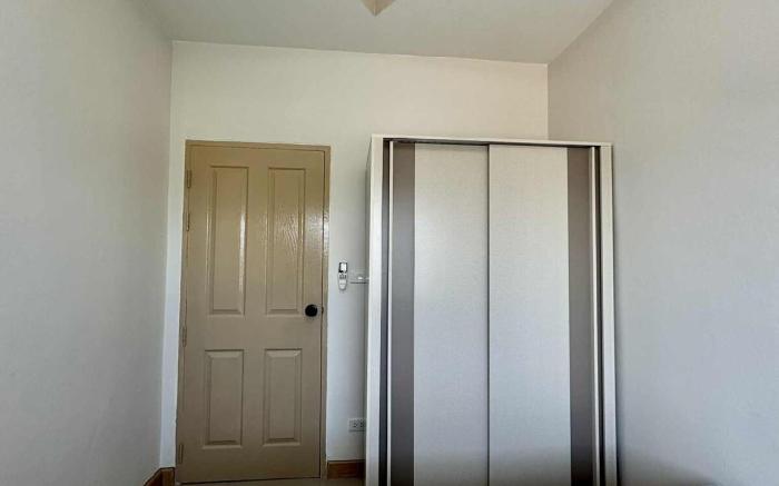 The Happiness Inn By Phybie Room 3