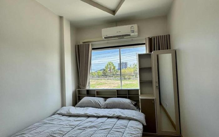 The Happiness Inn By Phybie Room 3