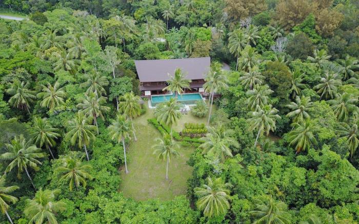 Luxurious and private holiday villa