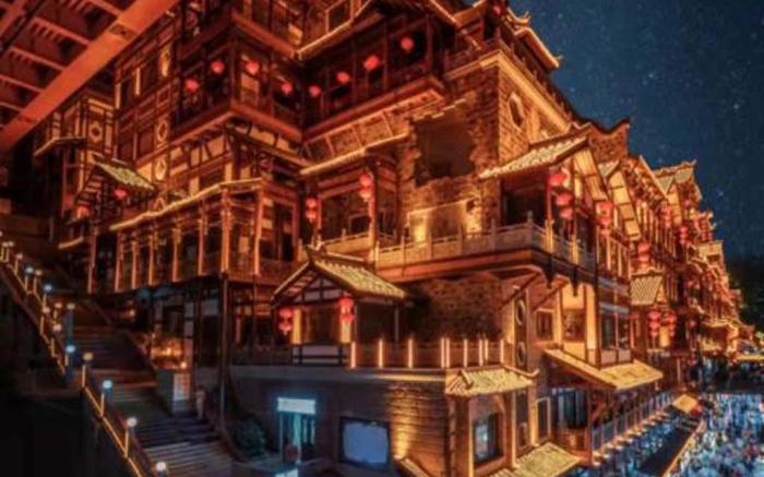 Lindu High-Altitude River View LD Cloud Designer Hotel - Chongqing Jiefangbei Pedestrian Street Hong