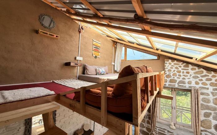 KALA STUDIAO AND STAY 