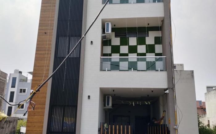 Home Escape Sapphire 1BHK | Mahalaxmi Nagar