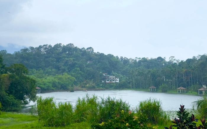 Karlad Lake Palace Waterfront Resort