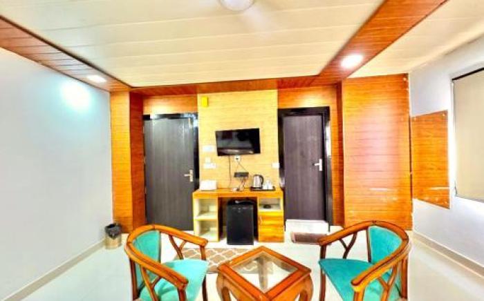 Hotel TELA Suite A Family Hotel-FREE Airport Drop