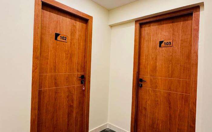 The Pyramid Vault View INN