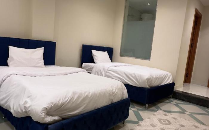 The Pyramid Vault View INN