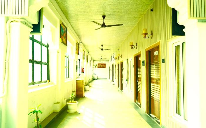 Hotel Ambassador Grand