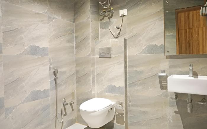 Hotel GoodLuck House Near Delhi Airport