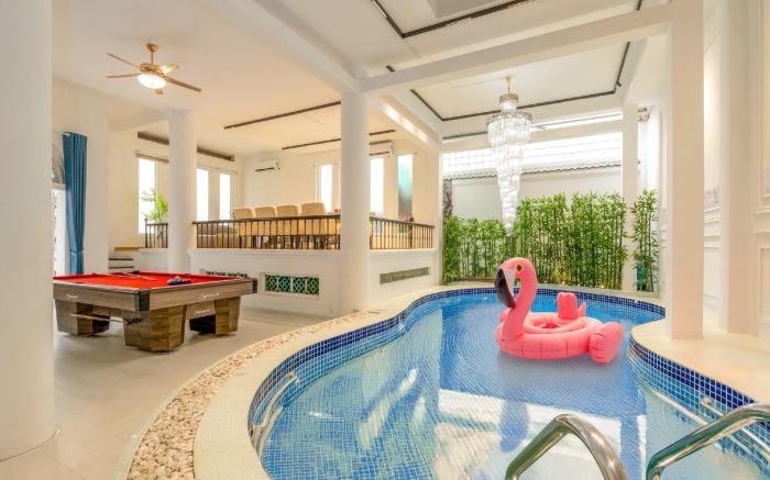 Lux white villa 9 Bedrooms