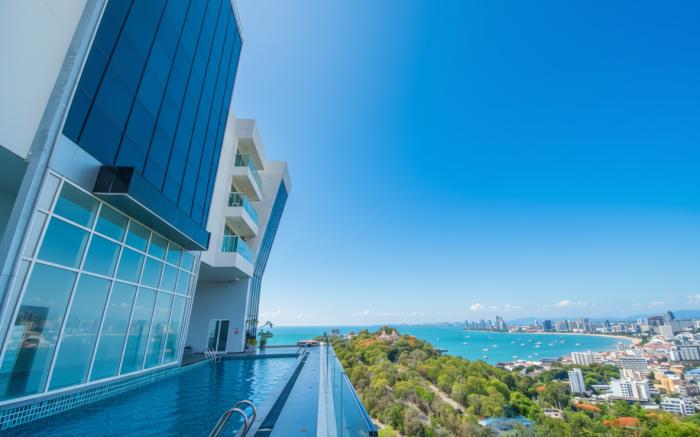The Vision Condo - Sea View with Balcony Pattaya
