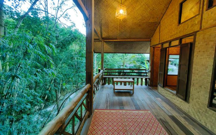 ติดธารโฮมสเตย์ - Cabin by The stream