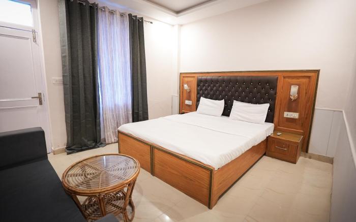 Shaanti Hostel and Coliving