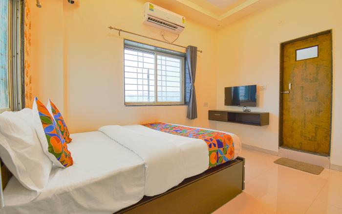 FabHotel Golden Leaf Hinjewadi