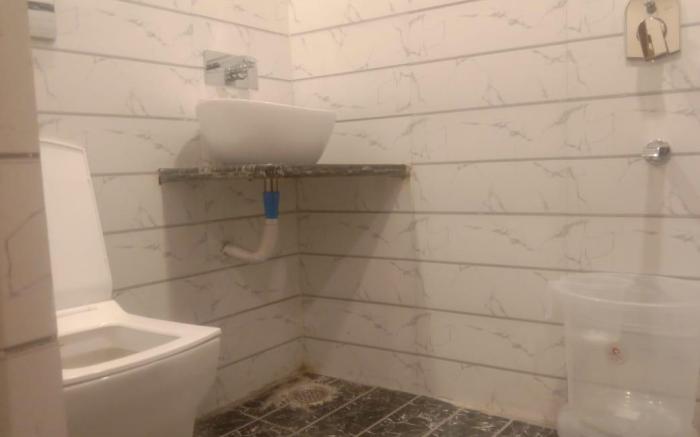 Hotel Kamal Palace, Lucknow