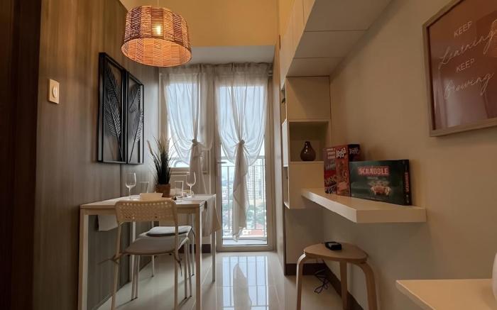 Luxury Bay Condo near MOA With Balcony Free Wi-Fi