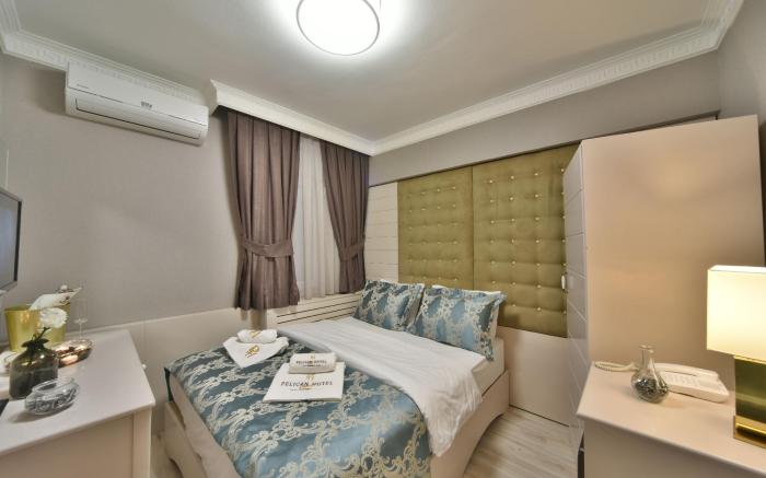 Pelican House Hotel