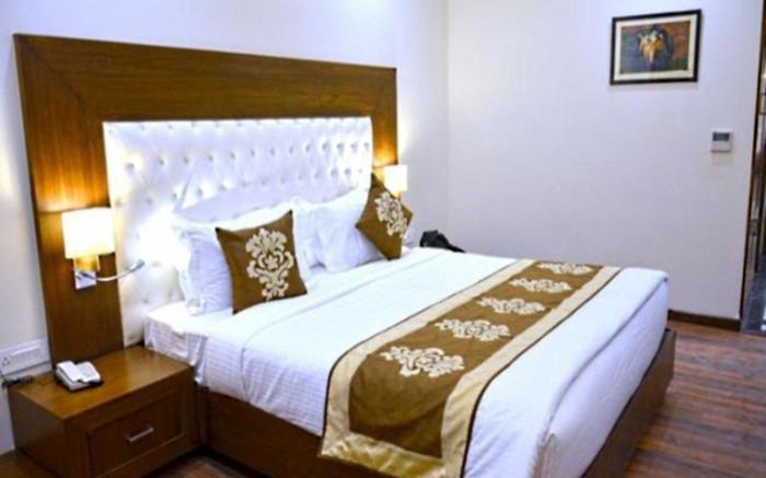 Hotel Seven Hills Tower