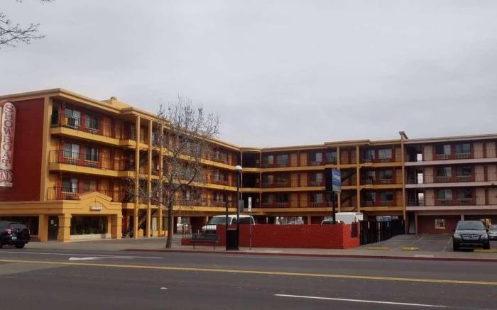 Howard Johnson by Wyndham Reno
