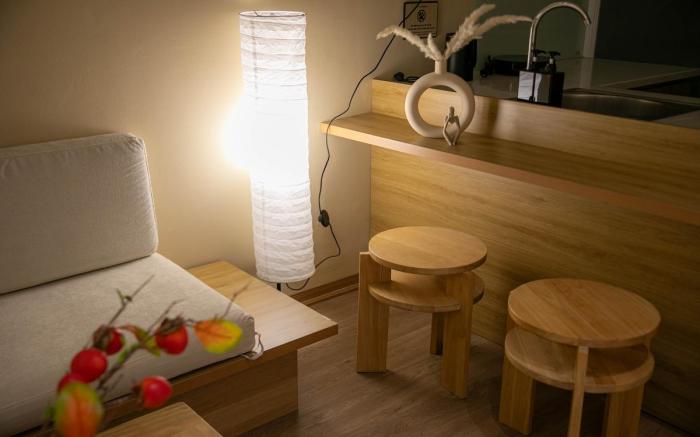 Home. Homestay - Japandi Lightwood Room 1