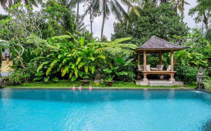 Chakola- Ubud Green Haven – 3BR Villa with Gazebo