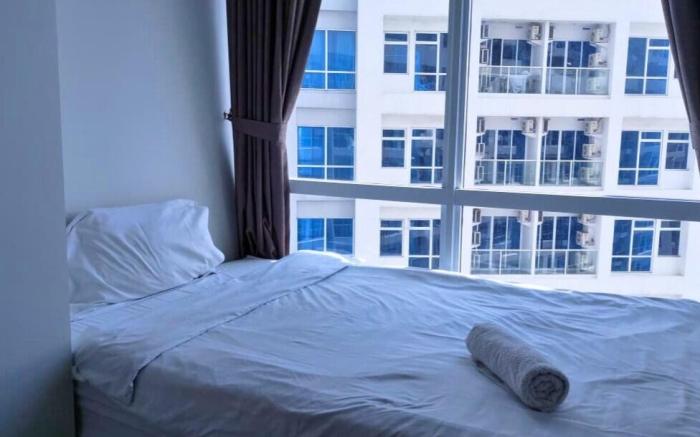 Cozy Living 2 BR Apartment at Puri Mansion